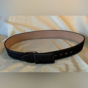 YAC Leather & Silk Embroidered Designer Belt Size 40
READ description